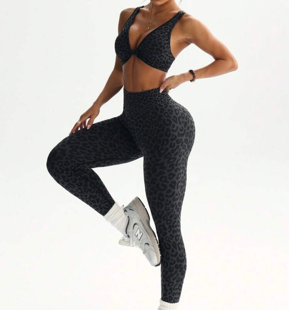 NAYARA - CONJUNTO DEPORTIVO